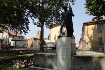 Immagini di Sale - Monumento ai Caduti